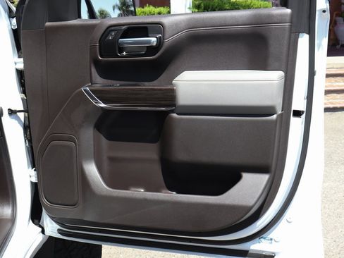 Used 2022 Chevrolet Silverado 1500 RST w/ Safety Package image 38