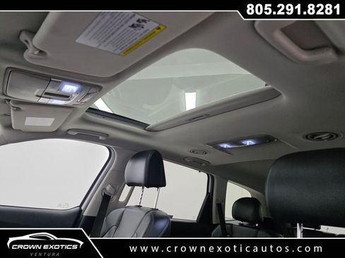 Used 2024 Kia Telluride EX w/ EX Captain's Chair Package image 24