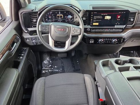 Used 2024 GMC Sierra 1500 Elevation AWD/4WD image 12