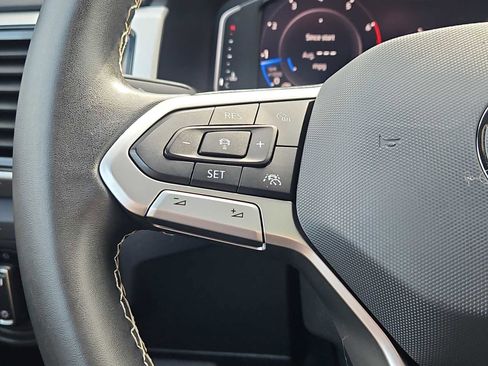 Used 2023 Volkswagen Atlas Cross Sport SEL image 29