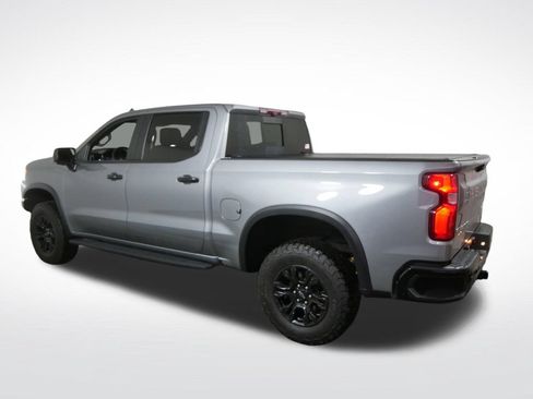 Used 2023 Chevrolet Silverado 1500 ZR2 w/ Technology Package AWD/4WD image 6