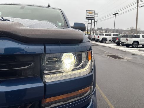 Used 2017 Chevrolet Silverado 1500 LT w/ All Star Edition image 10