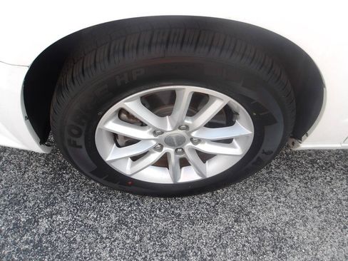 Used 2019 Dodge Grand Caravan SXT FWD image 4