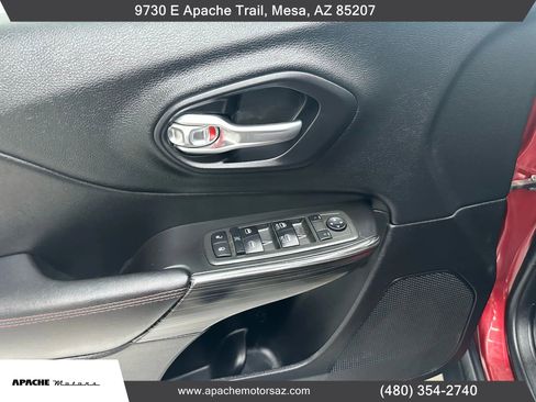 Used 2014 Jeep Cherokee Trailhawk w/ Comfort/Convenience Group image 17