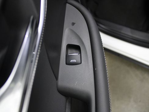 Used 2024 Buick Envision Sport Touring image 22