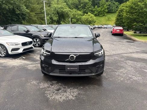Used 2023 Volvo C40 P8 Recharge Plus w/ Protection Package Premier AWD/4WD image 2