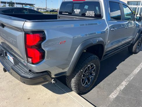 Used 2023 Chevrolet Colorado ZR2 w/ ZR2 Convenience Package III AWD/4WD image 34