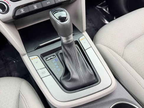 Used 2018 Hyundai Elantra Value Edition FWD image 28