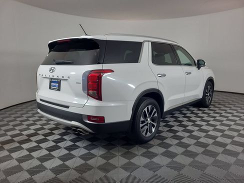 Used 2020 Hyundai Palisade SEL w/ Winter Weather Package AWD/4WD image 3