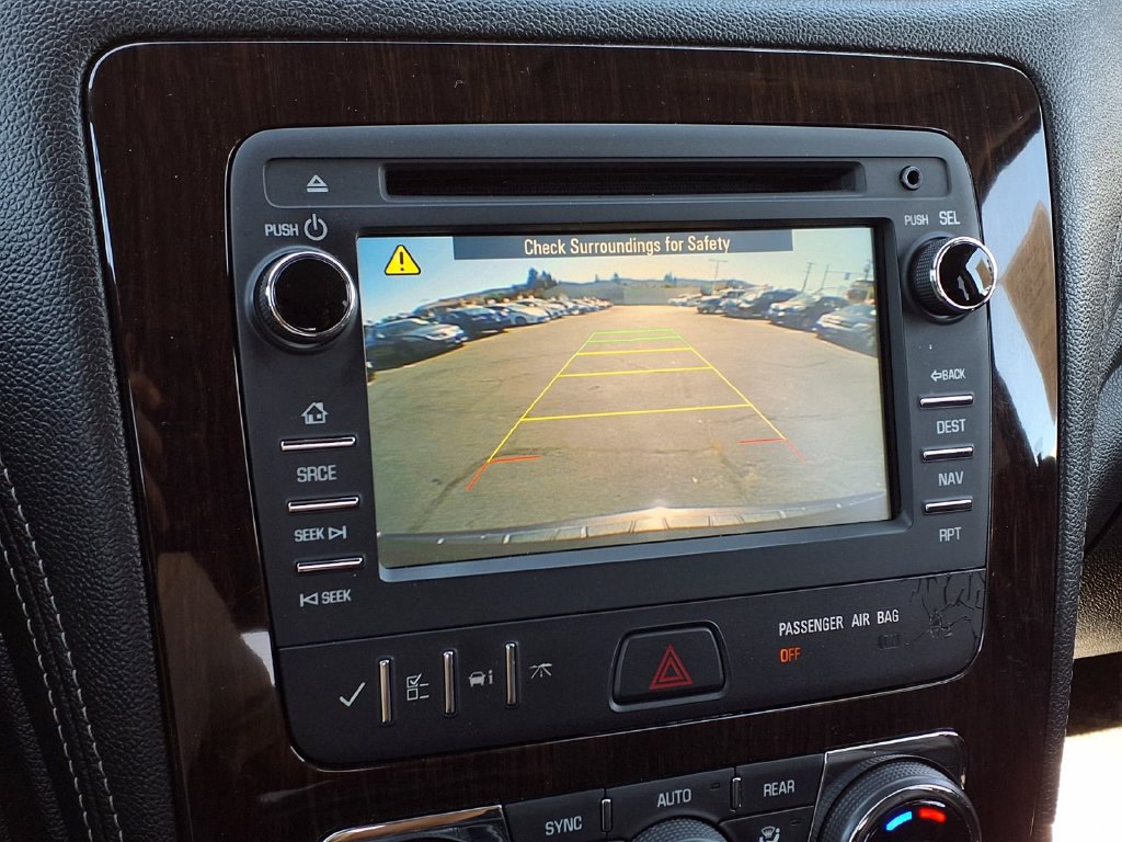 Used 2016 Chevrolet Traverse LT FWD image 9
