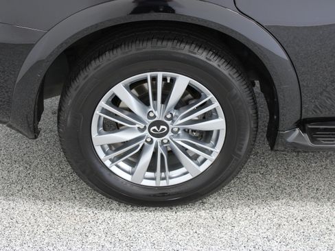Used 2020 INFINITI QX80 Luxe w/ All-Season Package RWD image 6