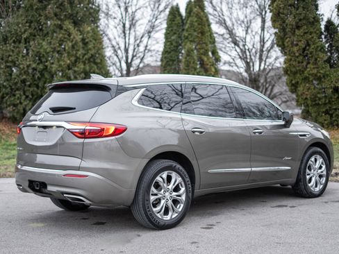 Used 2020 Buick Enclave Avenir w/ Avenir Technology Package image 5