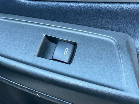 Used 2022 Chevrolet Bolt EUV Premier w/ Super Cruise Package image 21