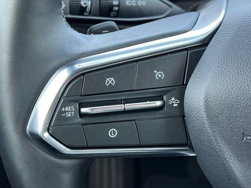 Used 2026 Chevrolet Equinox LT w/ Convenience Package II AWD/4WD image 19