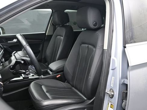 Used 2021 Audi Q5 2.0T Premium w/ Convenience Package AWD/4WD image 6