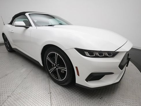 Used 2025 Ford Mustang Premium RWD image 35