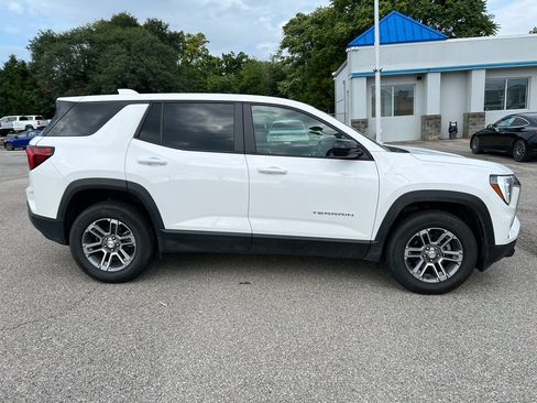 Used 2026 GMC Terrain Elevation AWD/4WD image 7