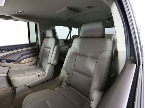 Used 2016 Chevrolet Suburban LTZ image 17