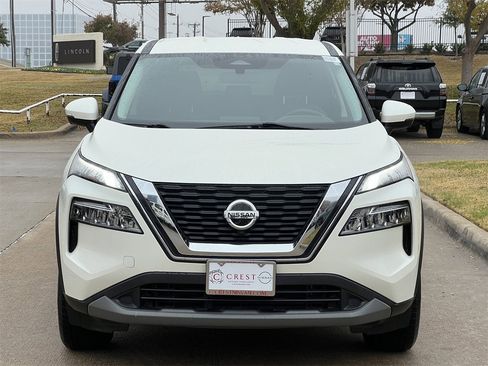 Certified 2021 Nissan Rogue SV image 7