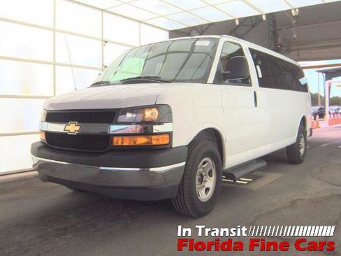 Used 2023 Chevrolet Express 3500 LT w/ LT Preferred Equipment Group RWD image 2