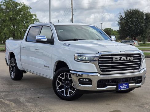 Used 2026 RAM 1500 Laramie AWD/4WD image 2