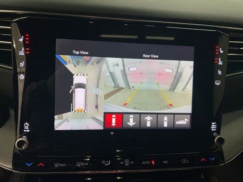 Used 2023 Jeep Wagoneer Series II w/ Convenience Group I image 13