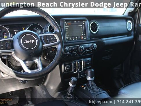 Used 2021 Jeep Wrangler Unlimited Sahara w/ Cold Weather Group image 12