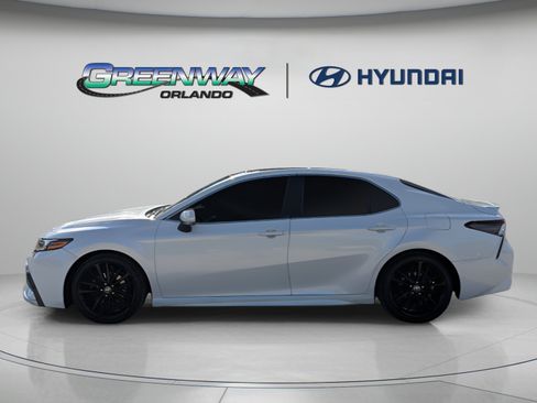 Used 2021 Toyota Camry XSE w/ Navigation Package FWD image 5