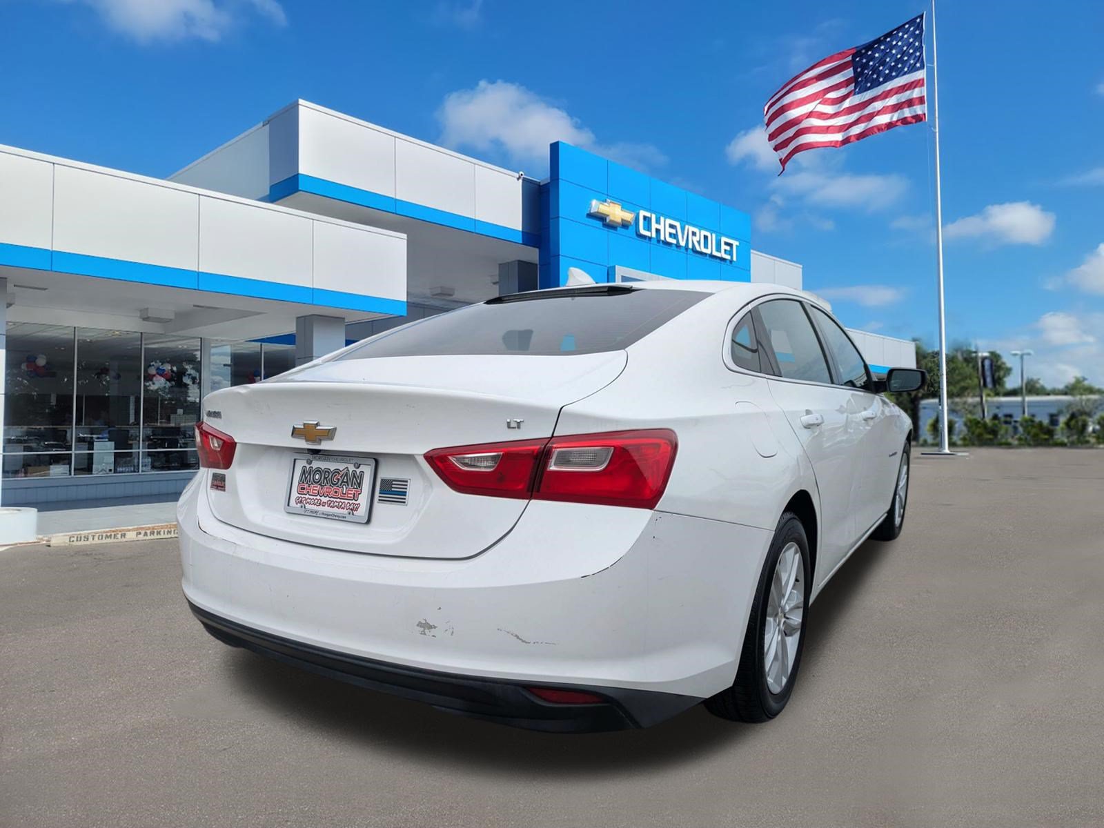 Used 2018 Chevrolet Malibu LT FWD image 3