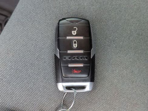 Used 2021 RAM 1500 Big Horn AWD/4WD image 36