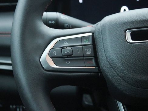 Used 2025 Jeep Compass Trailhawk w/ Trailhawk Elite Group image 26