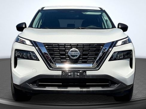 Used 2021 Nissan Rogue S FWD image 3