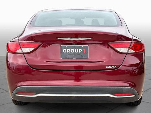 Used 2016 Chrysler 200 Limited image 4