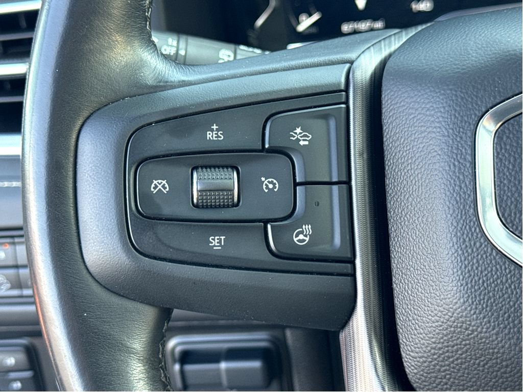 Used 2023 GMC Yukon XL Denali Ultimate AWD/4WD image 17