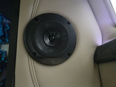 Used 2023 GMC Savana 2500 image 32