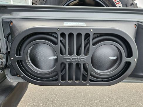 Used 2020 Jeep Wrangler Sport AWD/4WD image 40