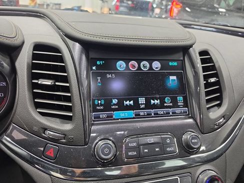 Used 2016 Chevrolet Impala LT w/ Convenience Package FWD image 7