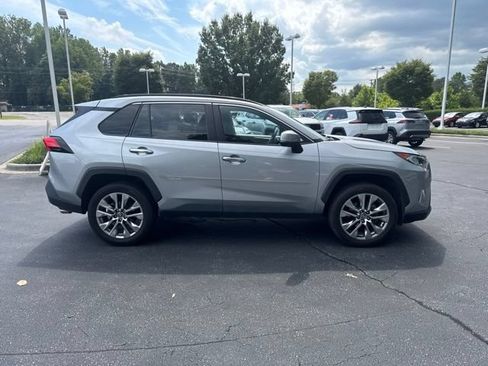 Used 2019 Toyota RAV4 Limited w/ Cold Weather Package FWD image 2