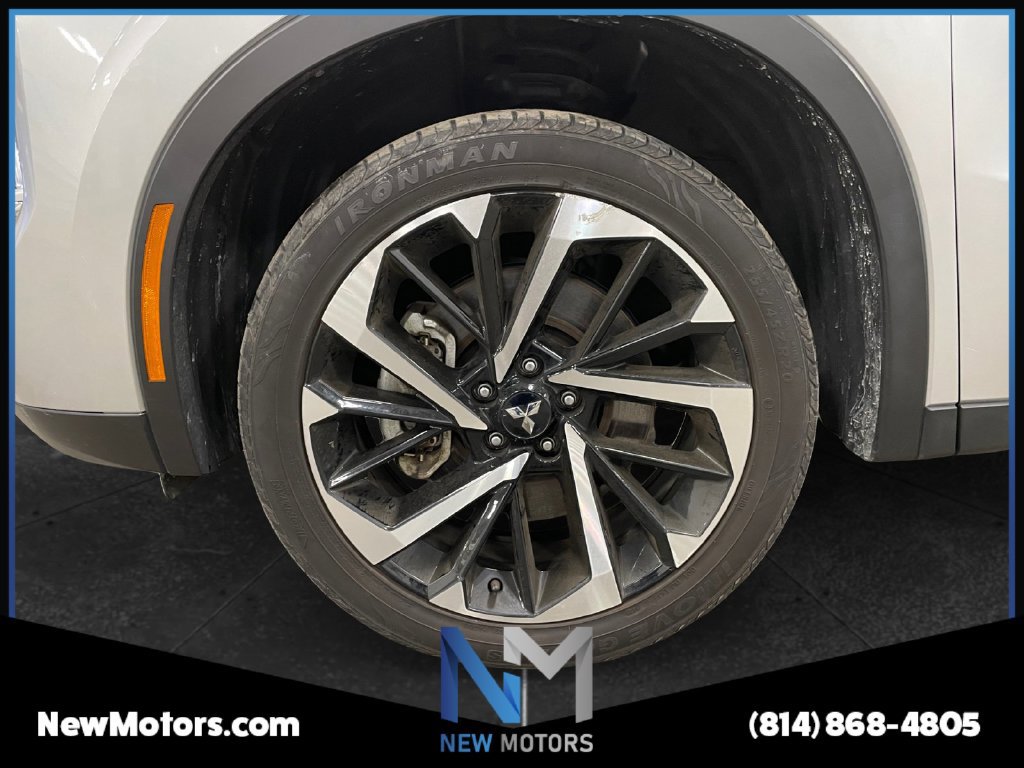 Used 2024 Mitsubishi Outlander SE Black Edition AWD/4WD image 14