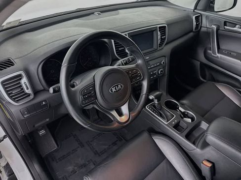 Used 2017 Kia Sportage EX FWD image 2