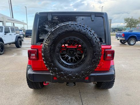 Used 2018 Jeep Wrangler Unlimited Rubicon w/ Dual Top Group image 6