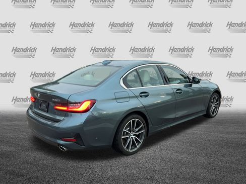 Used 2020 BMW 330i xDrive Sedan w/ Executive Package image 10