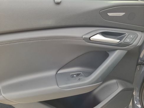 Used 2025 Audi Q6 e-tron Premium Plus w/ Premium Plus image 15