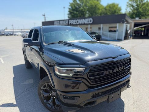 Used 2020 RAM 1500 Limited w/ Black Appearance Package AWD/4WD image 13