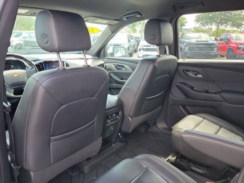 Certified 2023 Chevrolet Traverse LT FWD image 14