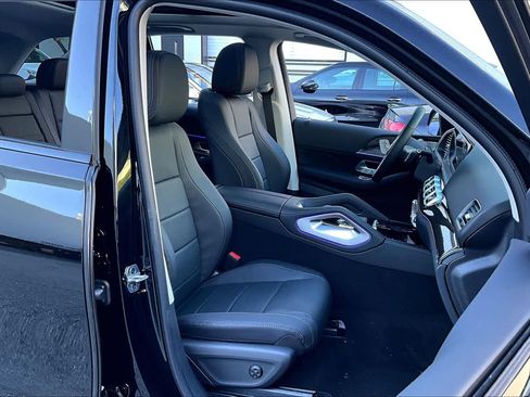 Used 2026 Mercedes-Benz GLE 450 4MATIC image 9