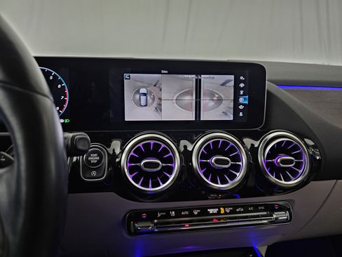 Used 2021 Mercedes-Benz GLA 250 4MATIC image 36