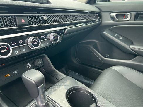 Used 2024 Honda Civic EX-L image 15