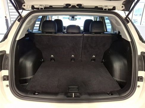 Used 2020 Jeep Compass Latitude image 28
