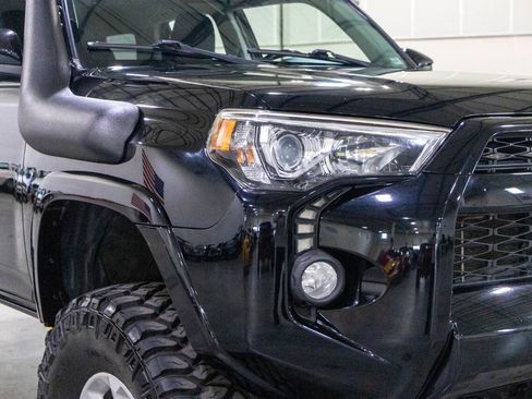 Used 2016 Toyota 4Runner SR5 image 29